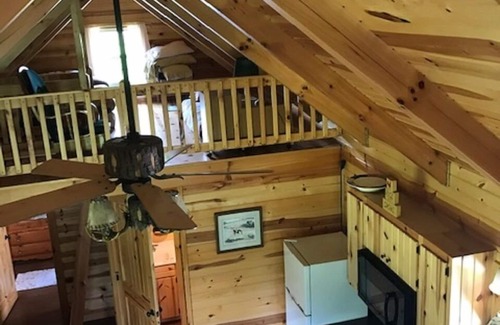 Deerfield Cabin | Log Cabin in Farm Country in Portage County