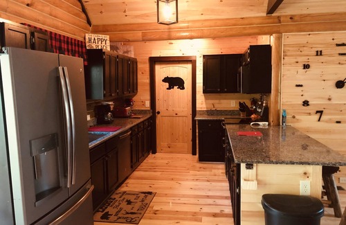 Smith Mountain Estates Cabin | LOG CABIN ON LAKE MARTIN - Waterfront