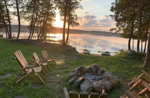 Remer Cabin | Log Cabin on Private Lakefront - Thunder Lake