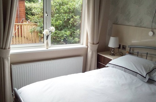 Troutbeck Bridge Cabin | Log Cabin On Shores Of Lake Windermere, Surrounded By Breathtaking Scenery