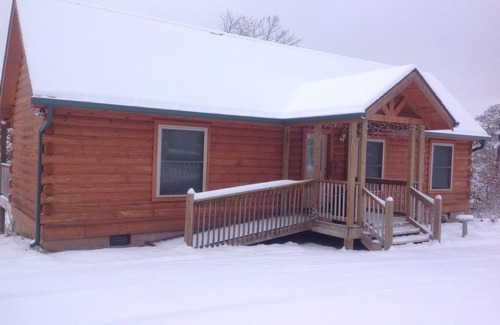 Sequatchie Cabin | Log Cabin on Spectacular Mountain Waterfall