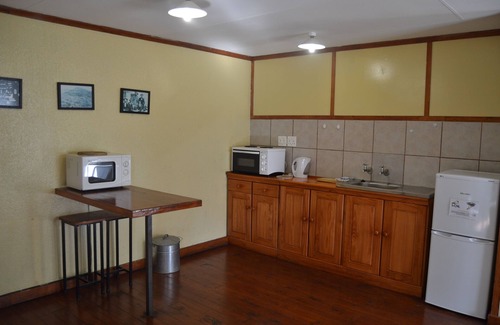 Graskop Cabin | Log Cabin & Settlers Village