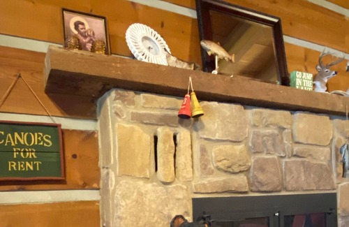 Chapin Cabin | Log cabin with beautiful view. Now 3 kayaks for your use.