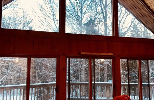 Wardsboro Cabin | Log Cabin with Hot Tub - Perfect for family vacation and group getaways!