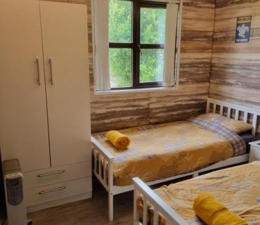 Haxey Other | Log cabin with secure garden