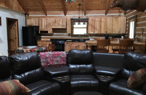 Ocklawaha Cabin | Log Home Guest House