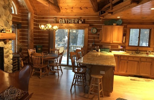 Necedah House | Log home with a modern touch