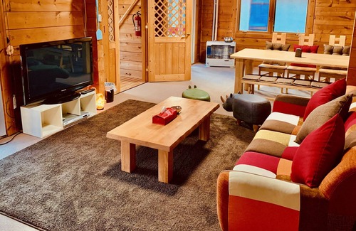 Shiraoi House | Log house in the forest Tommy Car required Shiraoi