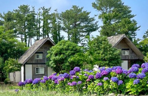 Aewol House | Log Park Dochidol Ranch