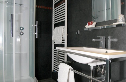 Luxeuil-les-Bains Hotel | LOGIS Beau-Site