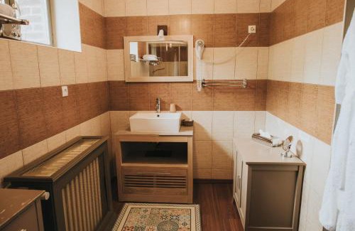 Artres Hotel | LOGIS HÔTEL-RESTAURANT - Le Moulin d'Artres