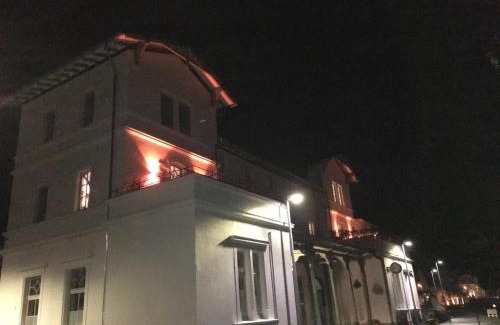 Balduinstein Apartment | Loklounge Ferienwohnung im historischen Bahnhofsgebäude in Balduinstein