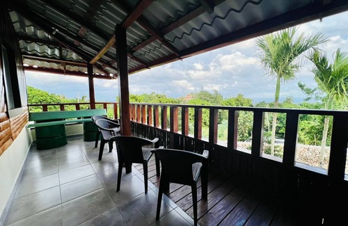 Cabrera Villa | Loma Alta