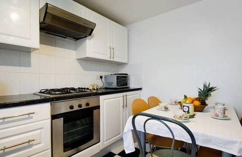 Wood Green Apartment | London: London-Wood Green direct Eurostar and Heathrow