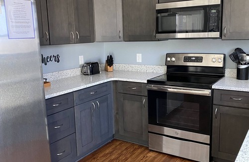 Dahlonega House | LoneBear Cottage1 Historic Dahlonega & Wineries!