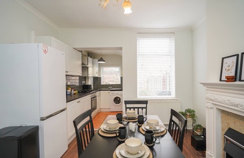 Sheffield House | Long Stays: for Contractors, Groups and Temporary Relocation Sheffield City