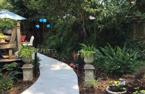 Sumrall Cottage | Longleaf Cottage Bed & Breakfast- Pet Friendly - Heated Pool - 41 Mile Bike Path