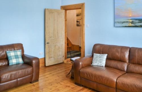 Tynemouth House | Longsands Retreat