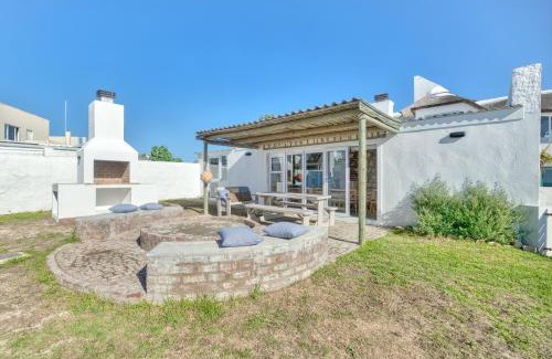 Arniston House | Longship In Arniston