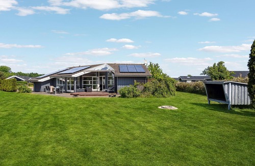 Oster Hurup House | Look forward to a wonderful vacation in the beautiful cottage near the beach.