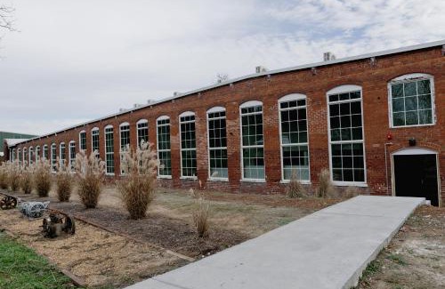 Dalton Apartment | Loom Room Retreat