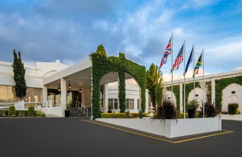 Heldervue Hotel | Lord Charles Hotel, Somerset West, a Tribute Portfolio Hotel