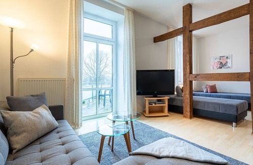 Muritz Apartment | Lord of the castle - Lord of the castle with 2 balconies in the manor house Carolinhof -