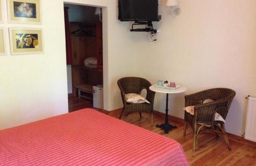 El Bolson Bed & Breakfast | Los Abetos B&B 3