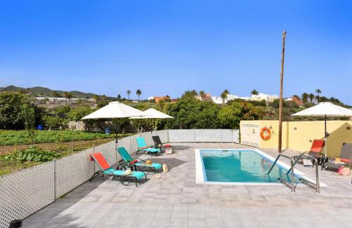 Ingenio Villa | Los Algodones Cottage with Pool by VillaGranCanaria