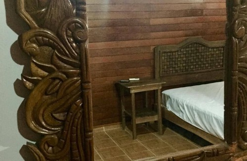 Comalcalco Hotel | LOS FUNDADORES estancia ecológica