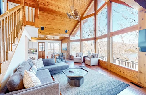 Bentonville - Fayetteville House | Lost Rock