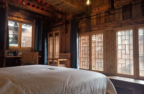 Sanjiang Dong Autonomous County House | Lost World Sanjiang