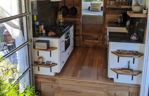 Boulder Creek Cottage | Lotus Tiny Home at The Eyries - Escape, Awe, Inspiration