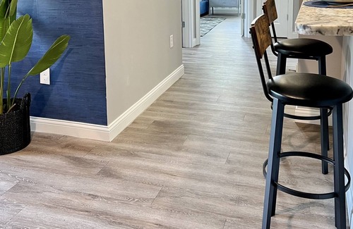 Highview Apartment | Lou Blue! King bed suite w/ Wi-Fi + Self Check-in