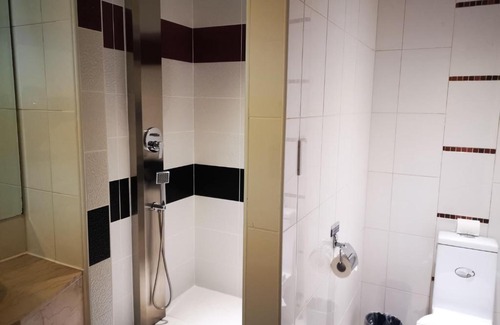 Zhongshan Hotel | Love Story Motel