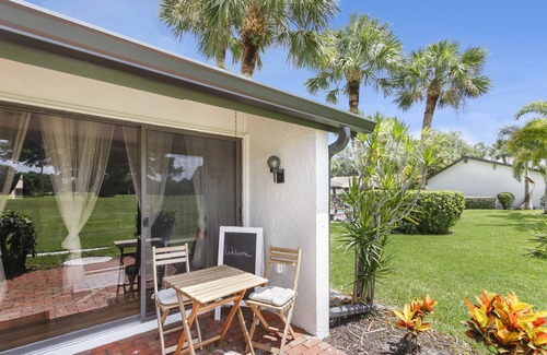 The Meadows Condo | Lovely 1bed/1bath condo The Meadows GOLF COURSE VIEW!