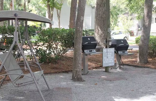 North Forest Beach Condo | Lovely 2-bedroom Condo on Hilton Head Island in delightful Shipyard Plantation