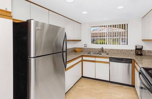 Palm Springs Condo | Lovely 2 Bedroom Condo w/Pool, Hot Tub and Tennis