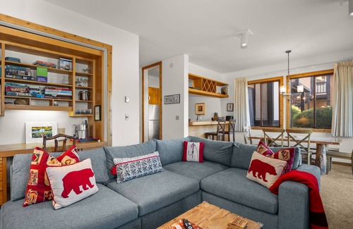 Elkhorn Condo | Lovely 2 Bedroom Condo with Baldy Views