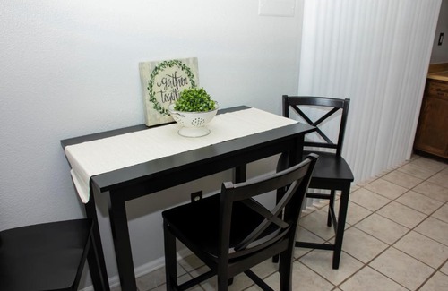 Village Seven Apartment | Lovely 2 bedroom! Close to All in a 4Plex