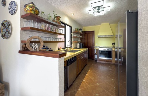 Puerto Morelos House | Lovely 5 bedroom home steps away from the beach