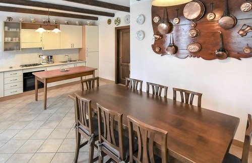 Ariano nel Polesine House | Lovely apartment in villa for 9 guests with pool, WIFI, A/C, TV, patio and parking