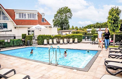 Municipality of Noordwijk House | Lovely apartment in villa for 4 guests with pool, WIFI, TV and terrace