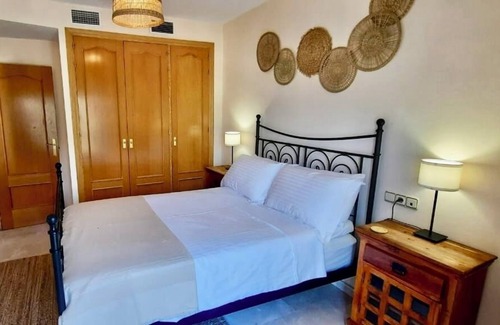 Guejar Sierra Apartment | Lovely Apartment - Ideal for Granada & Sierra Nevada. Free parking and WiFi