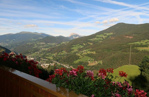 Albions Apartment | Lovely apartment for 2 guests with WIFI, pool, TV, balcony, pets allowed and parking