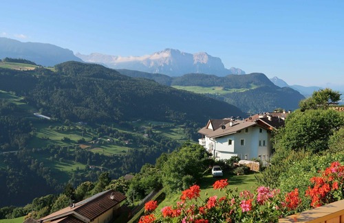 Albions Apartment | Lovely apartment for 2 guests with WIFI, pool, TV, balcony, pets allowed and parking