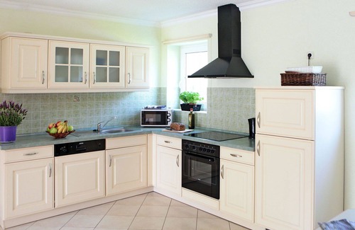 Verchen House | Lovely apartment in villa for 7 guests with WIFI, TV, terrace and pets allowed