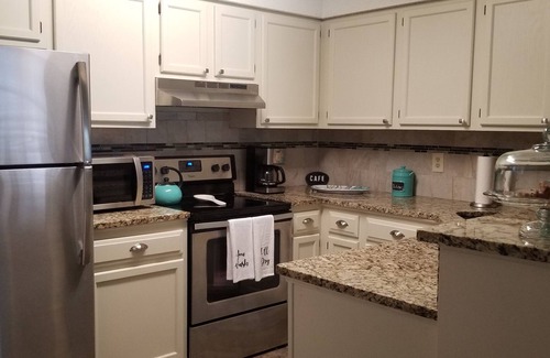 Niceville Condo | Lovely Bluewater Bay 1 Bedroom Condo near Bluewater Bay Marina and Destin Island