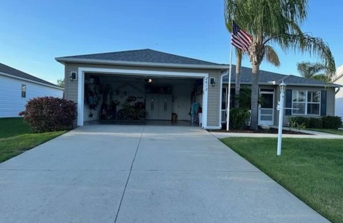 Duval House | Lovely English Ivy