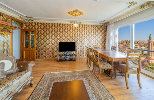 Antalya City Centre Apartment | Lovely Flat with Sea View near Beach in Muratpasa